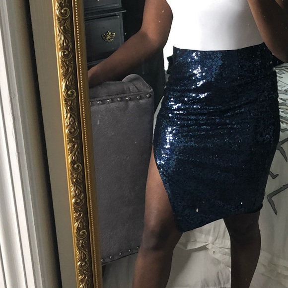 Blue Sequin Bodycon Skirt - Picture 6 of 6